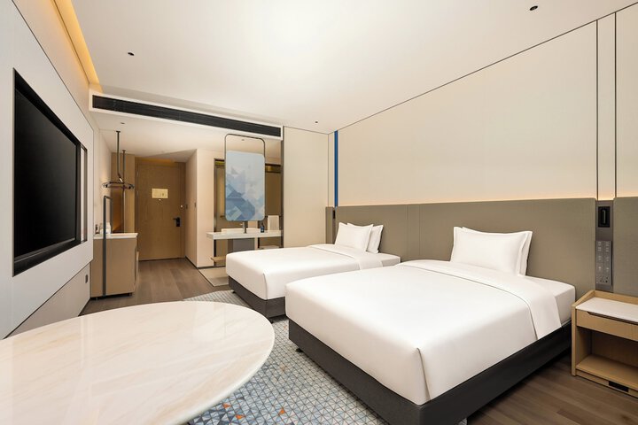Room 20 of 77