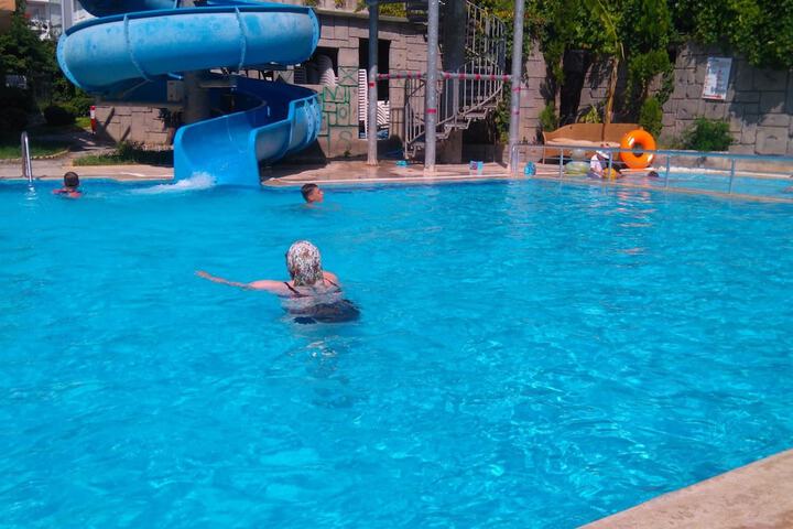 Pool 24 of 66