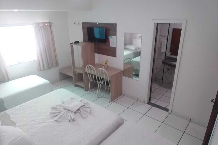 Room 5 of 19