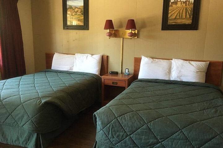 Room 1 of 7