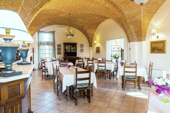Dining Photos
