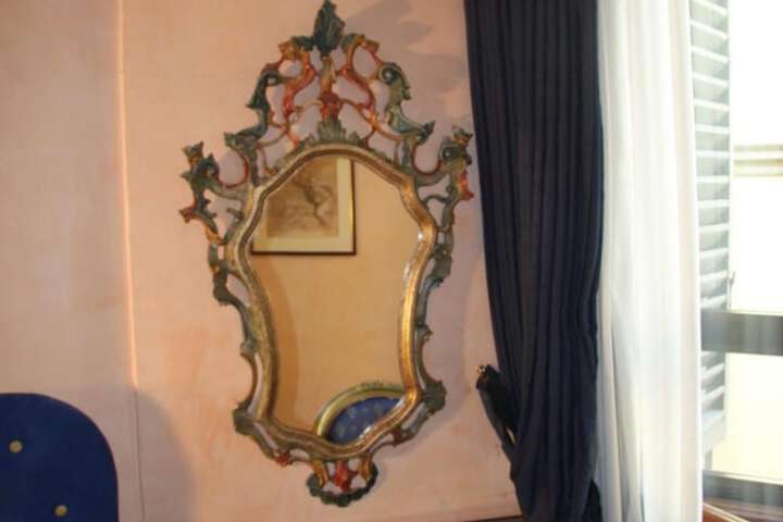 Room 16 of 53