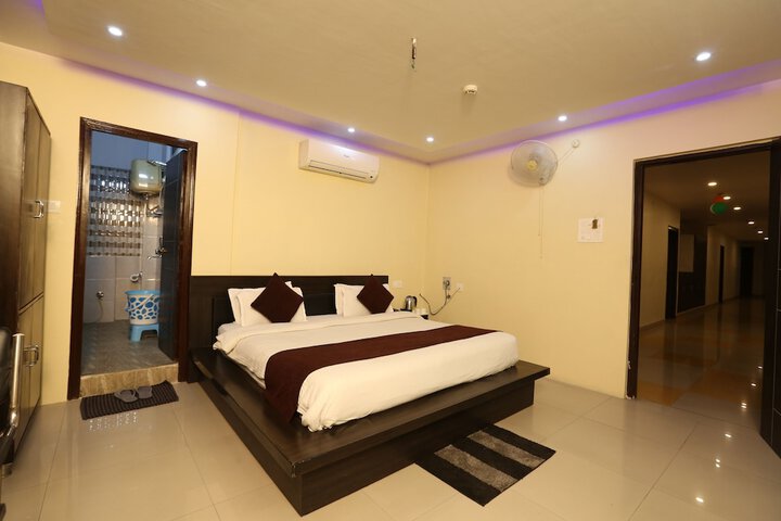 Room 44 of 61