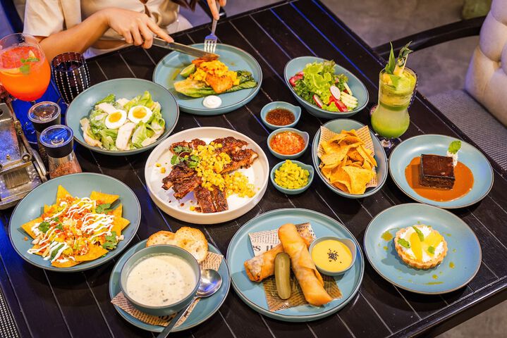 Dining 60 of 92