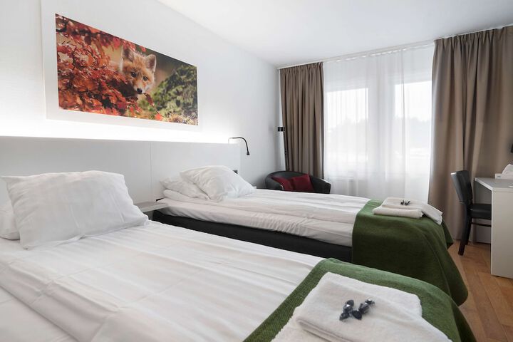 Room 18 of 38