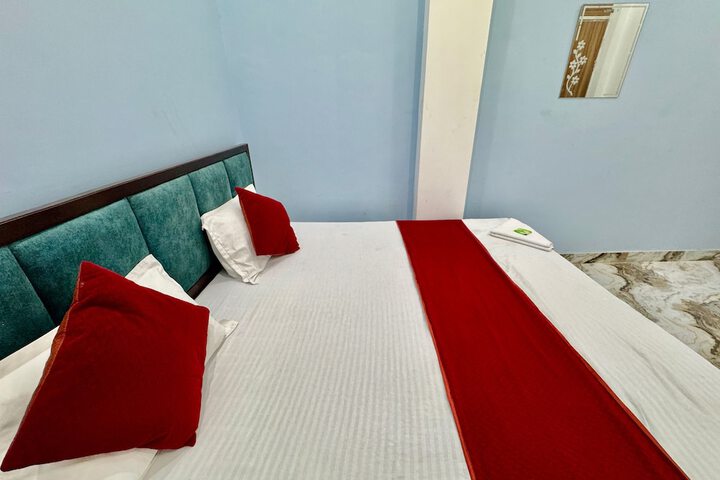 Room 28 of 39
