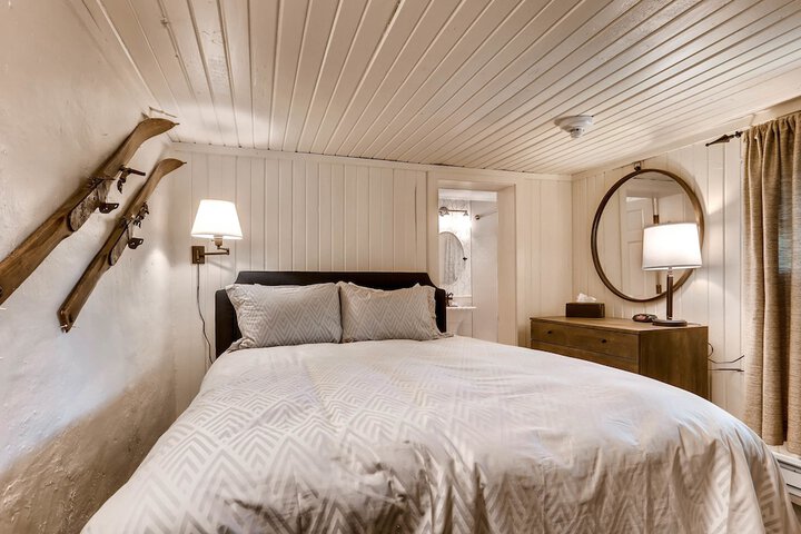 Room 22 of 48