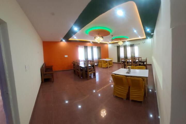 HOTEL SWAGAT SAROVAR
