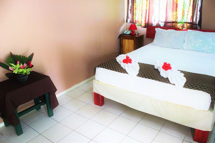 Room 13 of 94