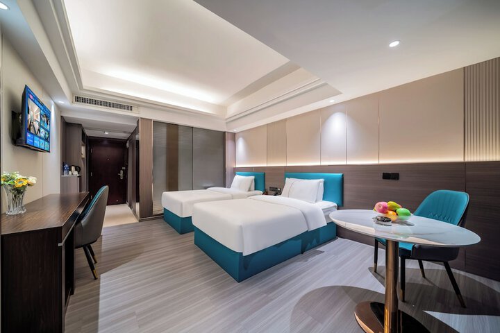 Room 15 of 41