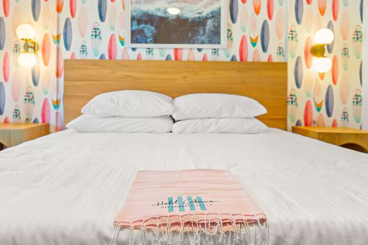 Room 8 of 75