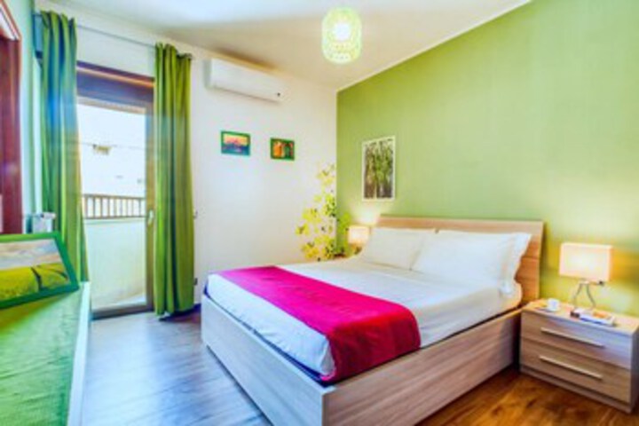 Room 3 of 12