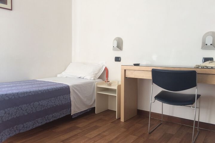 Room 13 of 63