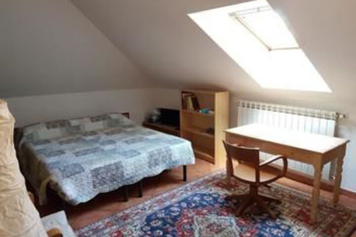 Room 9 of 20