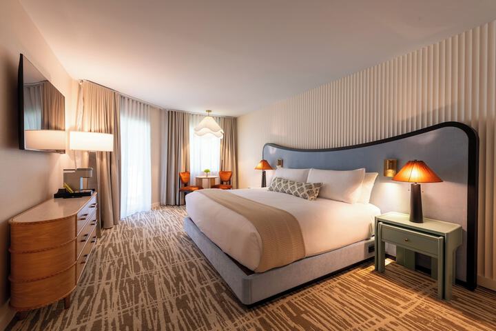 Room 50 of 105