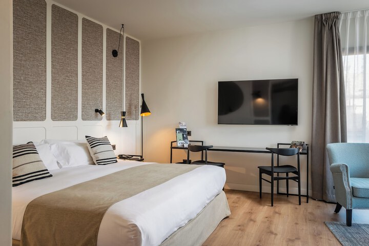 Room 12 of 60