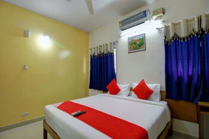 OYO 15415 Hotel Ample Inn Vidyanagar