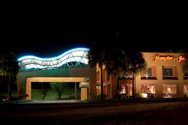 hotels in brooksville fl on cortez blvd