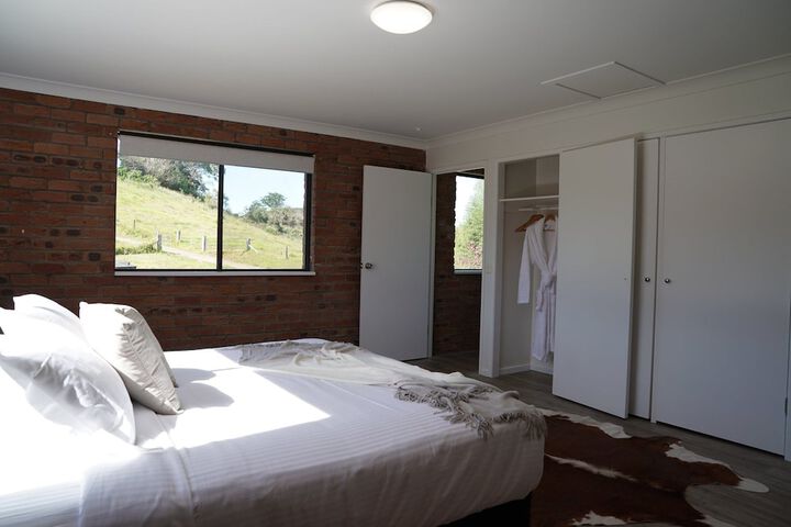 Room 3 of 23