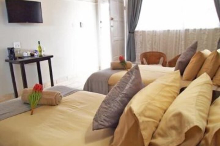 Room 2 of 30