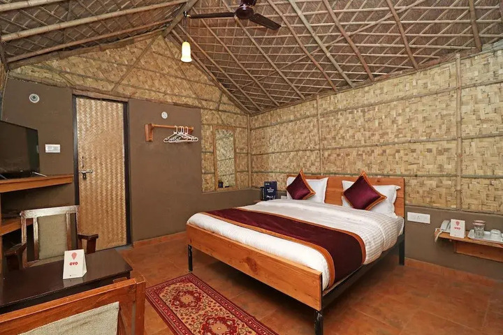 OYO 14607 THE GHARONDA HUTS