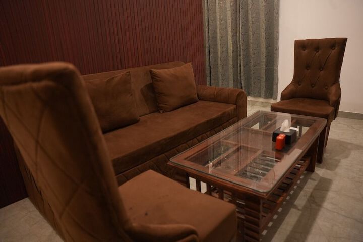 Room 30 of 53