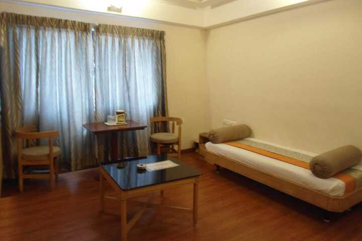 Room 25 of 61