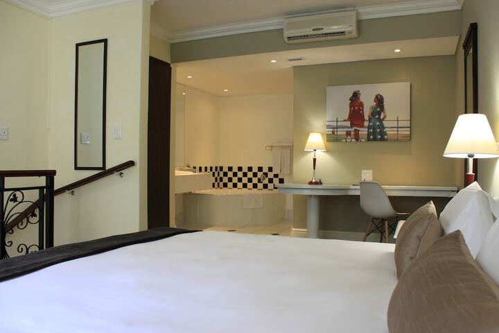 Room 19 of 52