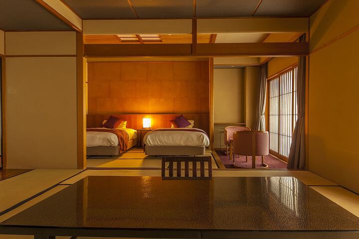 Room 28 of 73