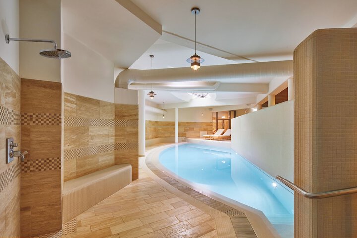 Pool 19 of 55