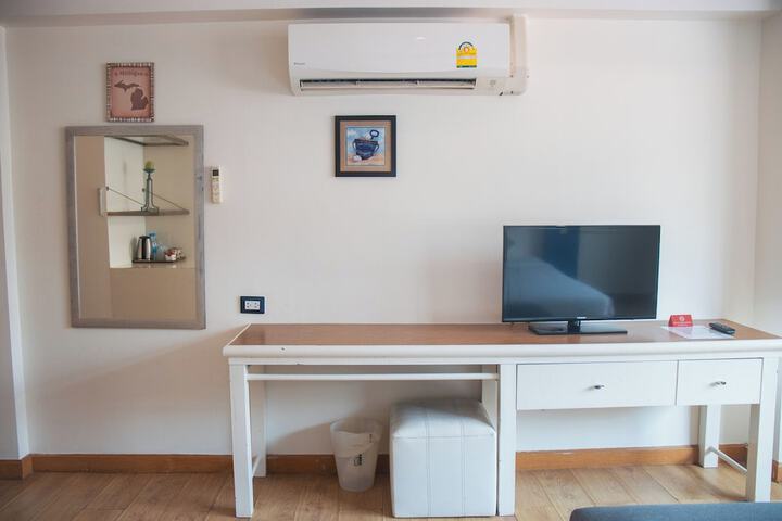 Room 46 of 77