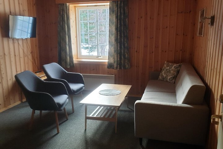 Room 12 of 117