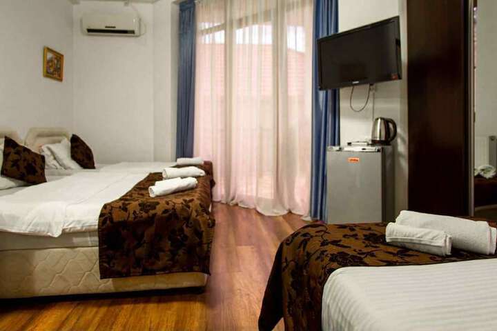 Room 34 of 87