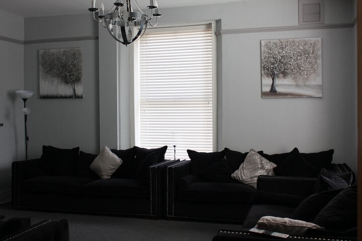 Room 25 of 63
