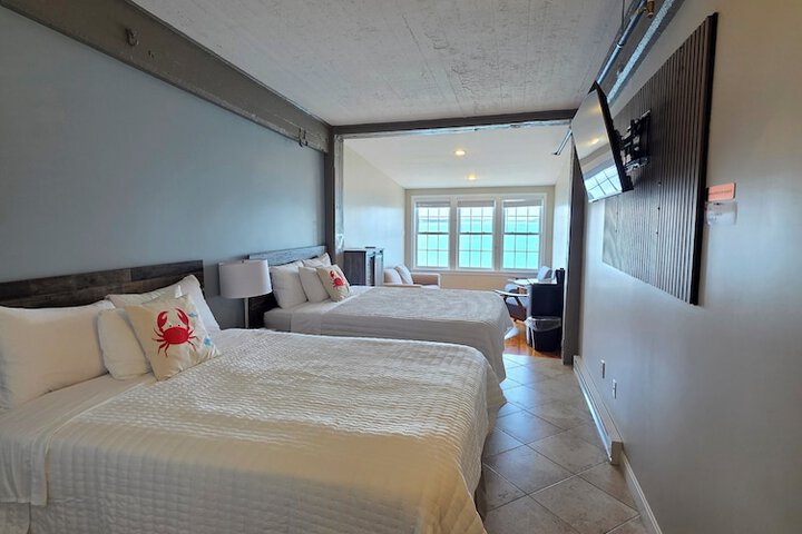 Room 27 of 110