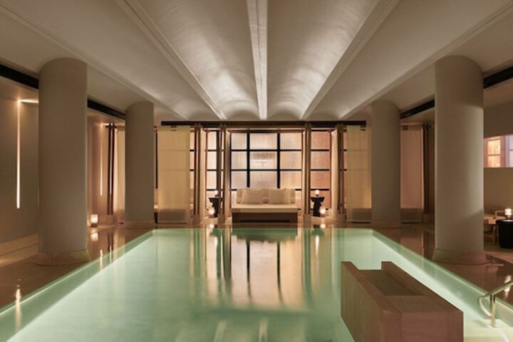Pool 93 of 126