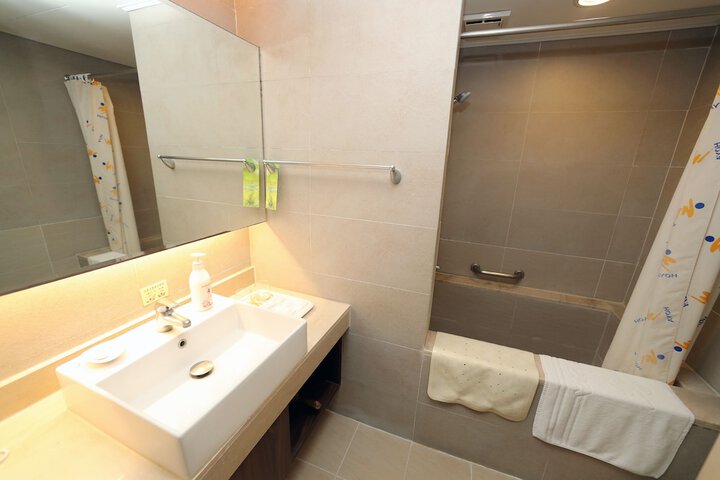 Room 49 of 90