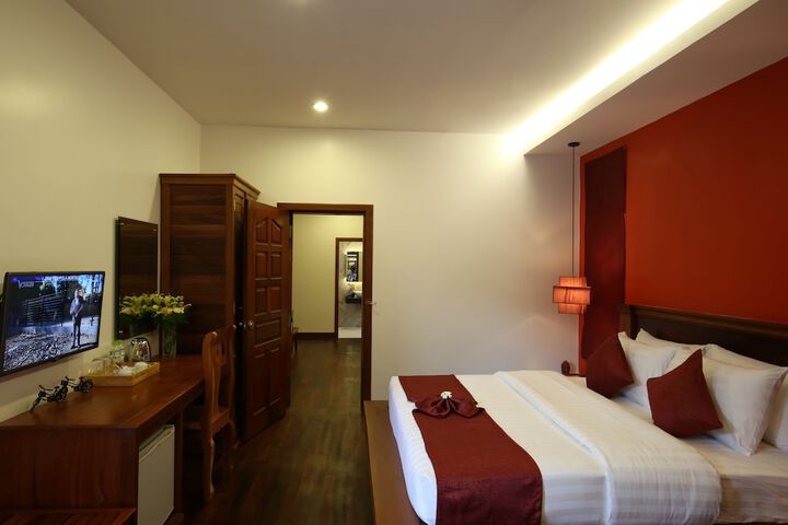 Room 7 of 73