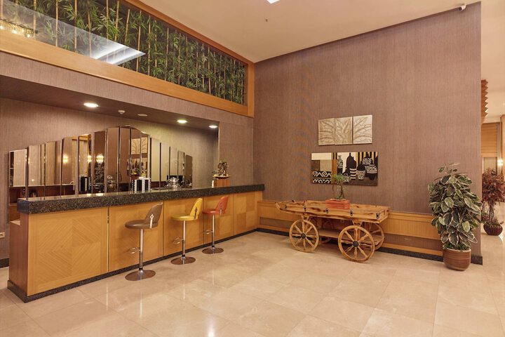Hotel Interior 7 of 47