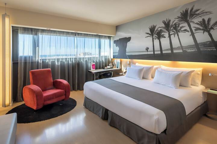 Room 26 of 113