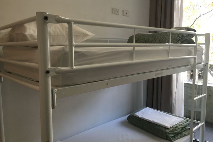 Room 15 of 51