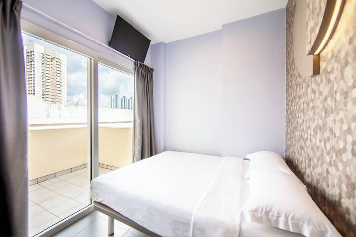 Room 16 of 36