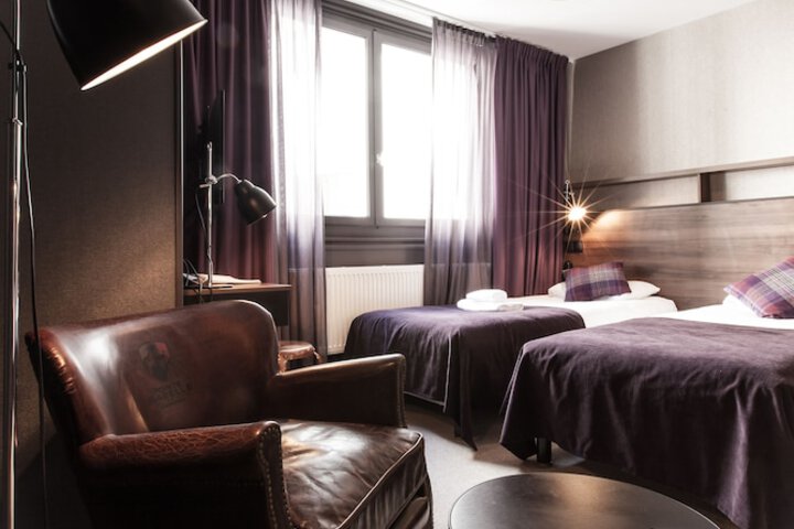 Room 16 of 191