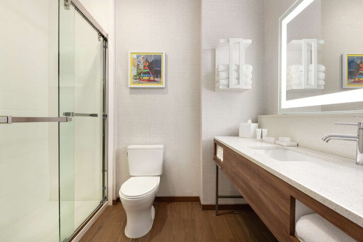 Bathroom shower