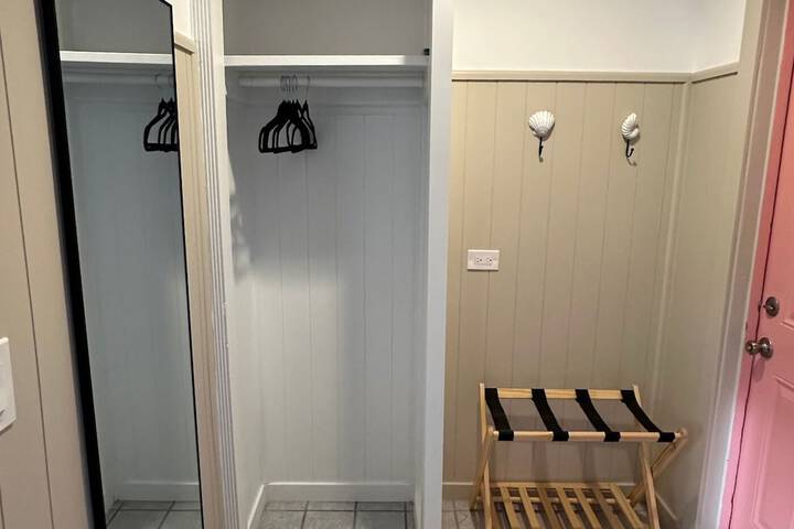 Room 8 of 23
