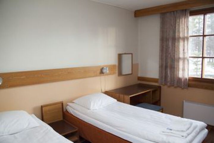 Room 5 of 10