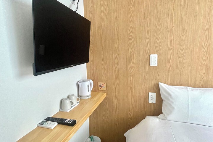 Room 35 of 149