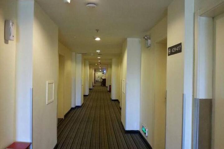 Hotel 2 of 7