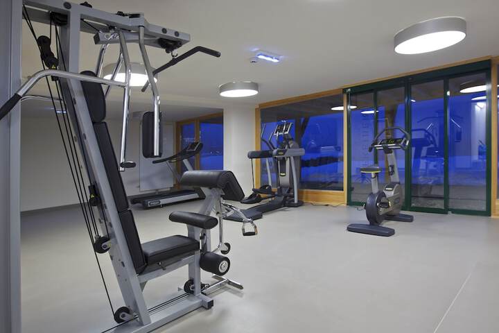 Health and Fitness 24 of 83