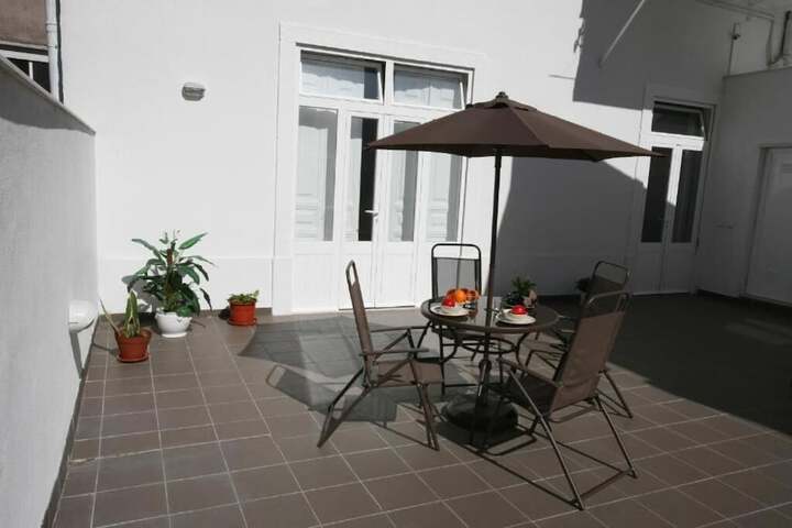 Terrace/Patio 16 of 38